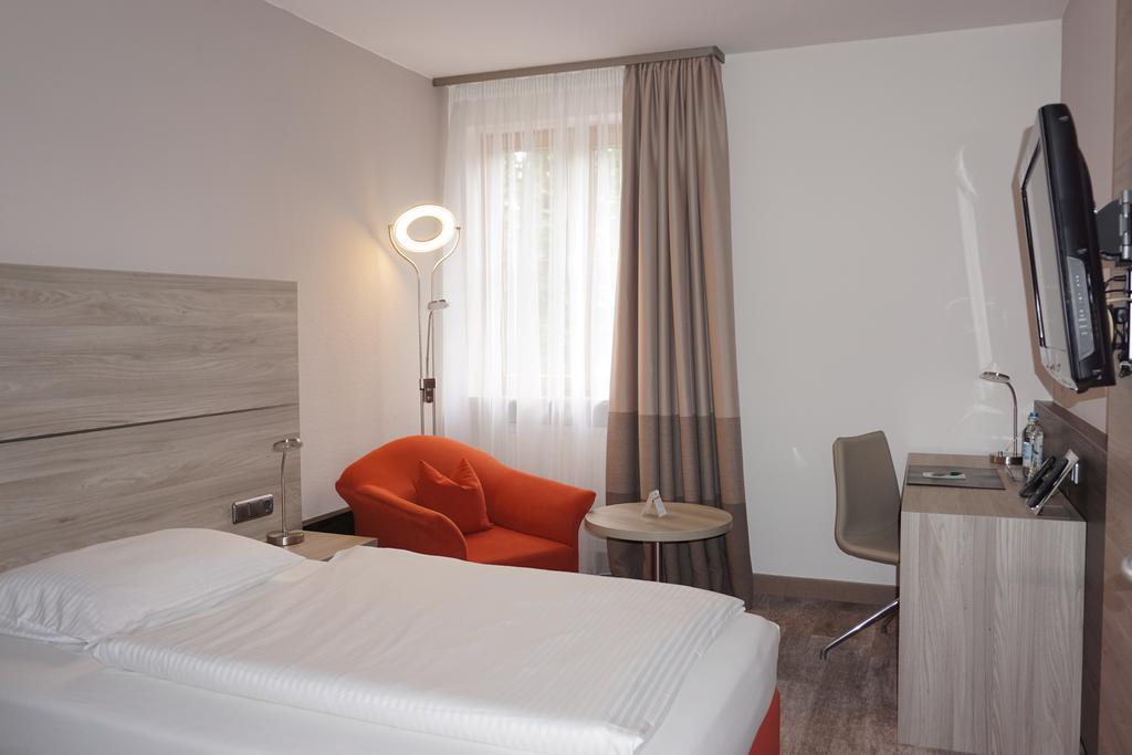 Hotel Kastanienhof Erding Luaran gambar